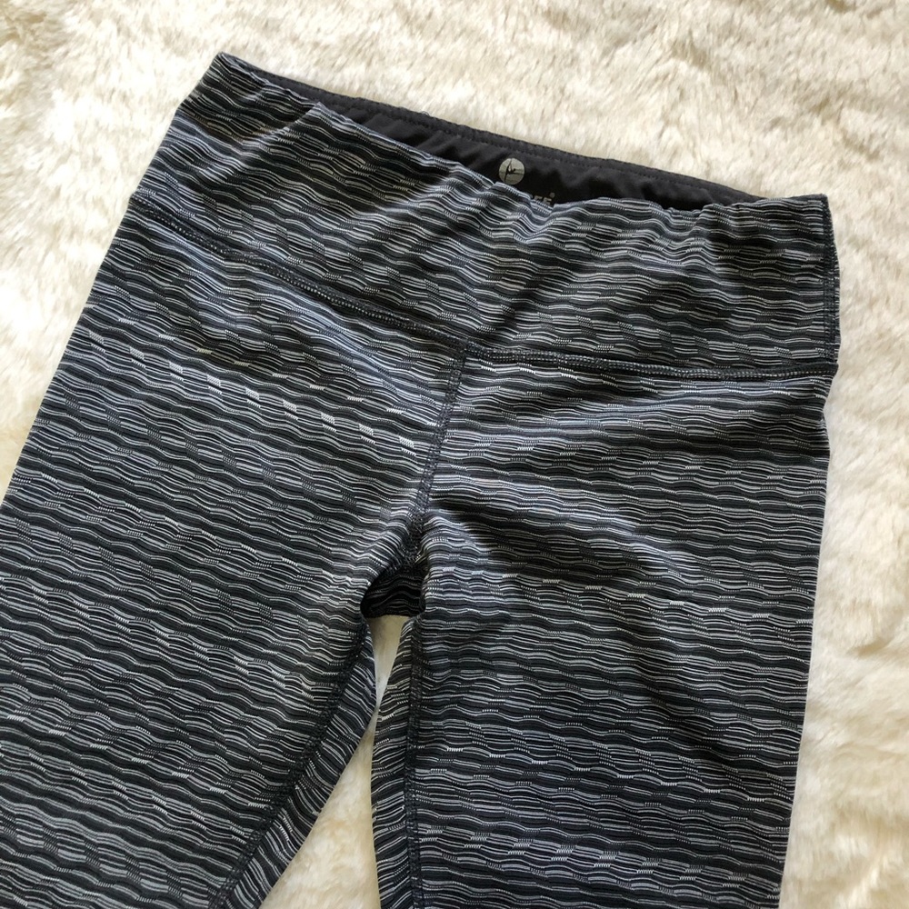 Capris - Picture 5 of 7